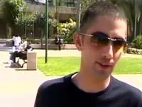 אוהדי מכבי שרו לו. אוהדי הפועל איחלו להם למות היום. שביטה