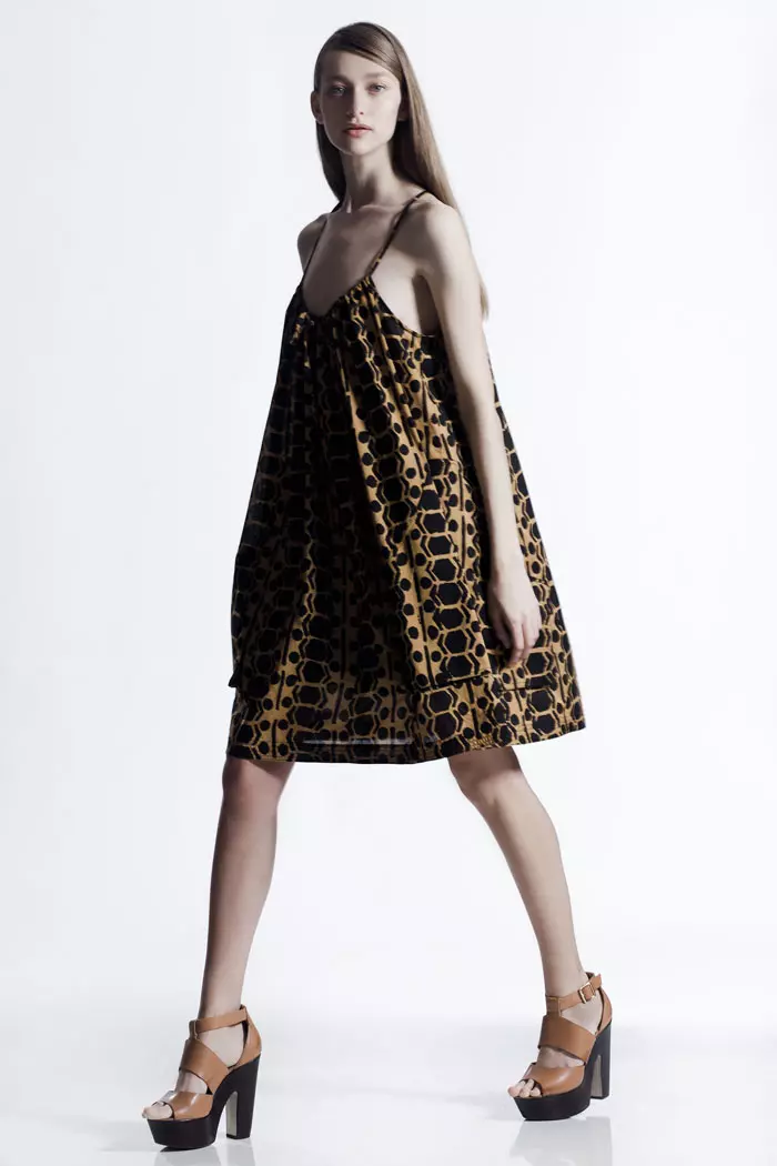 שמלת קיאה של מאיה נגרי - 525 שקלים במקום 750 שקלים