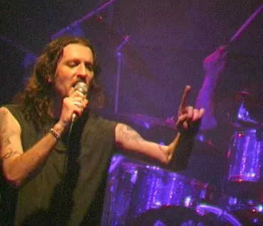 להקת אורפנד לנד בהופעה