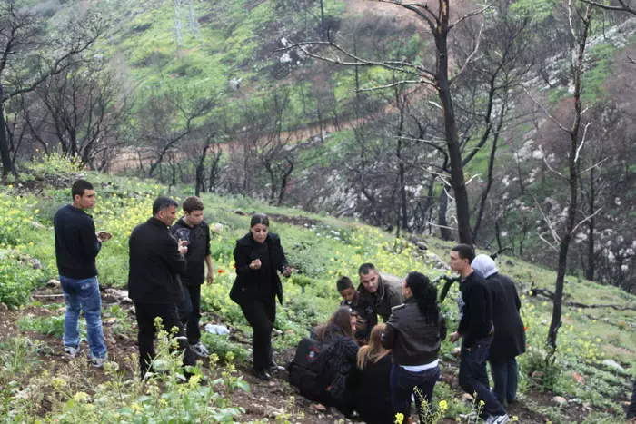 "כאילו שהחפצים עדיין שם וכולם יודעים שהם לא חשובים למישהו אחר". המשפחות באזור בו התגלה האוטובוס