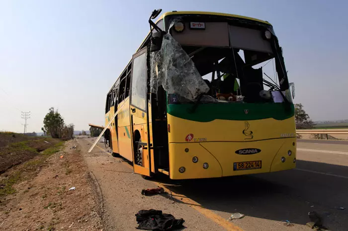 "תקיפה ברברית ונפשעת", אוטובוס התלמידים שנפגע