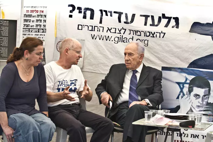 "אני מרגיש את עצמי בצד של הממשלה". פרס במאהל, הבוקר