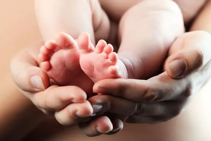 השופט הבהיר כי סוגיית הריון בעוולה בגינו נולד ילד בריא מעלה סוגיות מוסריות ואתיות