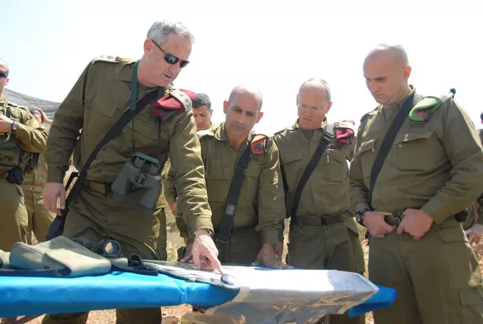 הוריד הנחיות לדרגי השטח. הרמטכ"ל גנץ