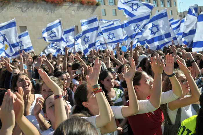 מצופה ממשטרת ישראל, ומהממונה על אכיפת חוקי העבודה במשרד התמ"ת, להגביר את אכיפת חוקי הנוער במיוחד בתקופה זו