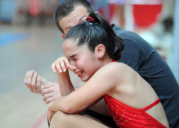 ילדה בוכה באליפות ישראל בגלגיליות