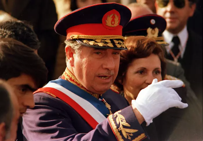 שליט צ'ילה לשעבר, הגנרל והרודן אוגוסטו פינושה