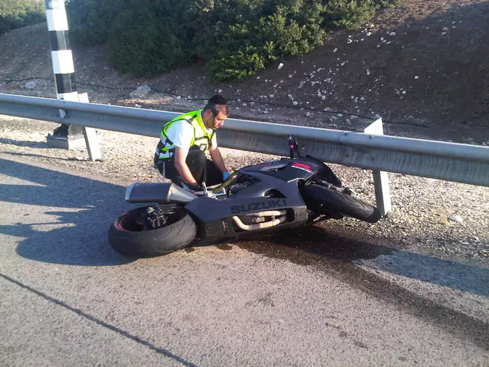 "חלקי האופנוע התפזרו על הכביש לאורך עשרות מטרים". זירת התאונה, היום