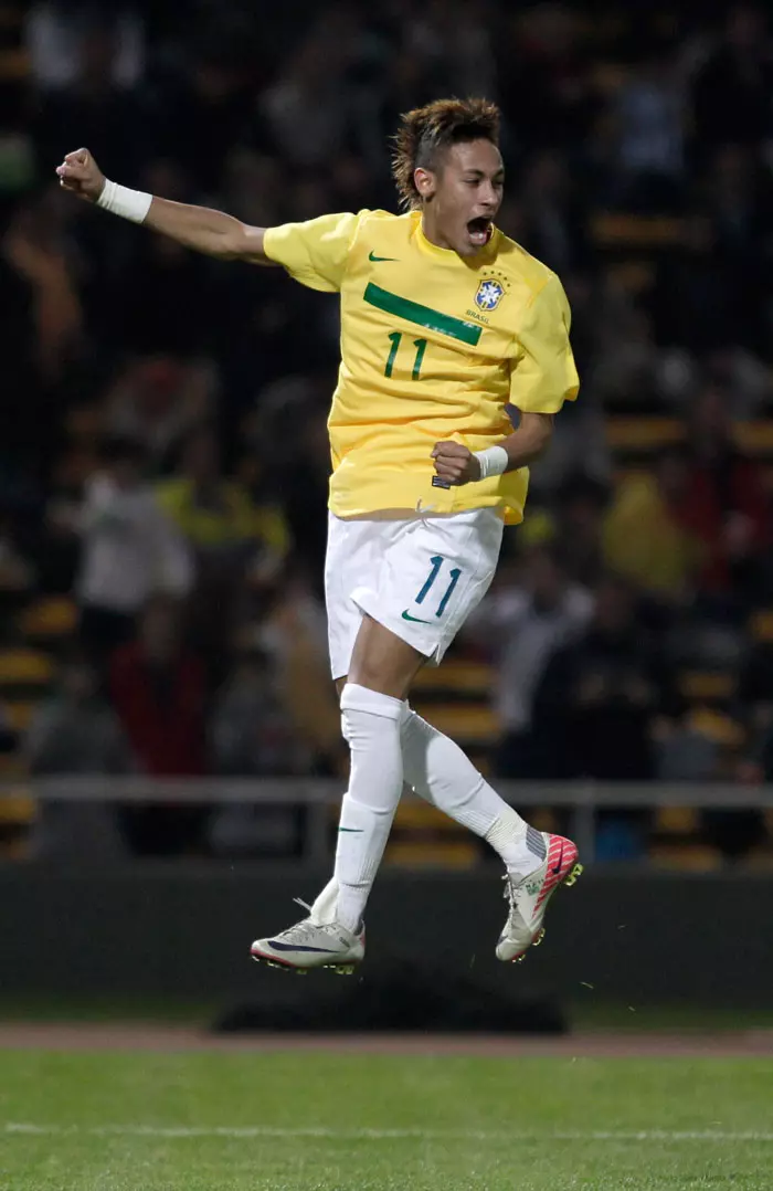 "הוא כבר עכשיו השחקן הכי טוב של ברזיל". ניימאר