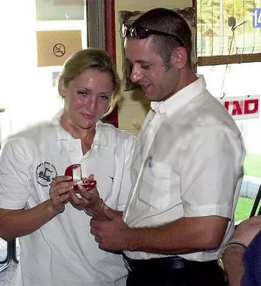 אתמול התחתנה, השבוע תמשיך להתכונן לאתונה. גוסטמלסקי