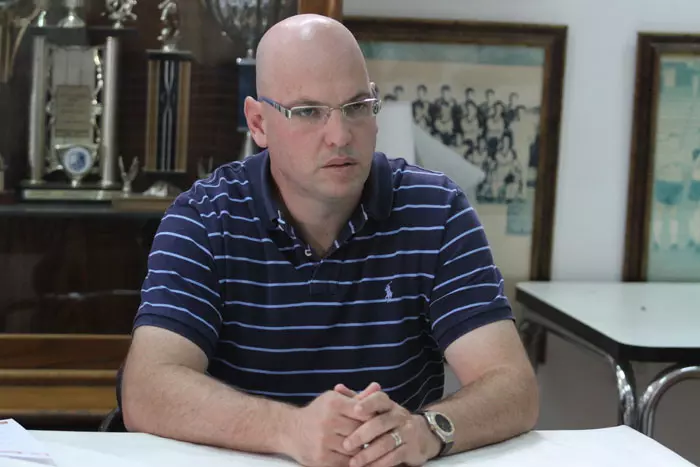 "אם היה בא מישהו מבחוץ, הוא היה חושב שמדובר בבדיחה". לובין