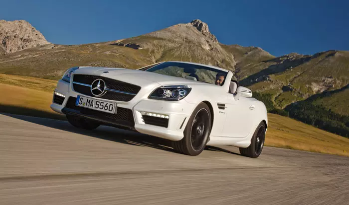 מרצדס SLK55AMG. מי צריך מגדש טורבו כשיש 422 כ"ס?