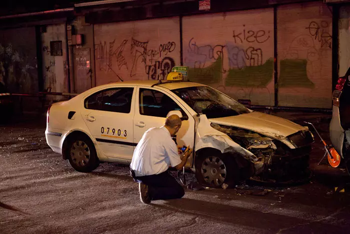 "היו מאות ילדים בכניסה למועדון", זירת הפיגוע מחוץ לאומן 17