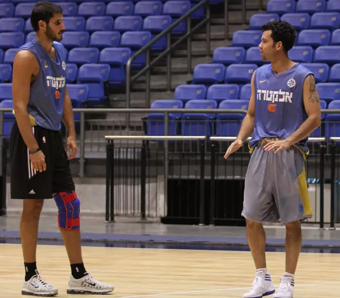 NBA בהיכל נוקיה. פארמר וכספי