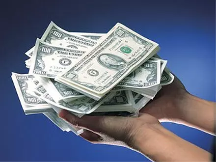 לפי הראיות, בנק סוסייטה ג'נרל קיבל 10.4 מיליארד דולרים בצ'קים גנובים מבנק דיסקונט