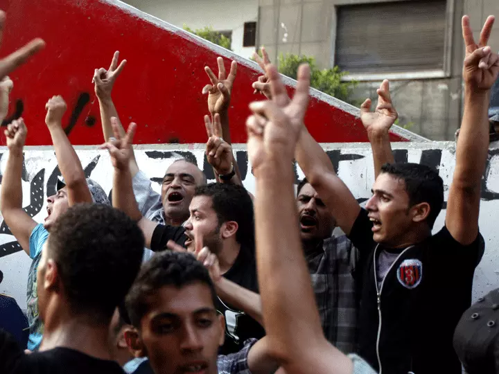 המהומות מחוץ לשגרירות ישראל בקהיר ביום שישי