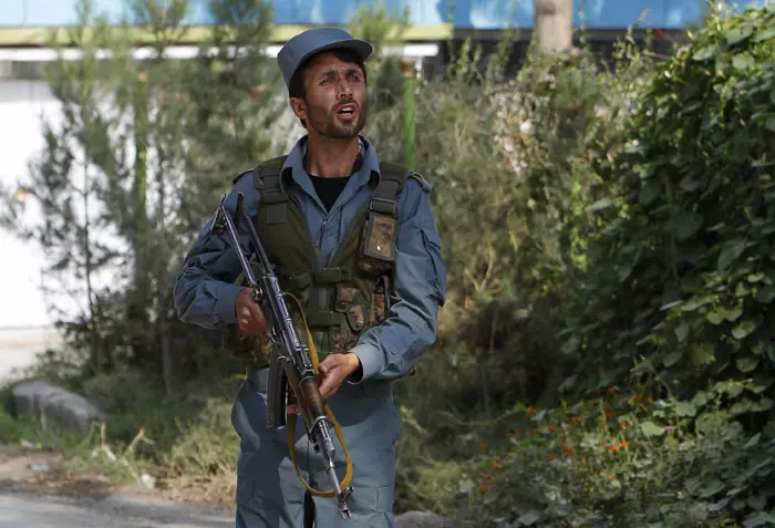שוטר אפגני באזור שהותקף