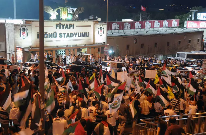 "מקווים ששימחנו את משפחות ההרוגים במעט". אוהדים טורקים אמש