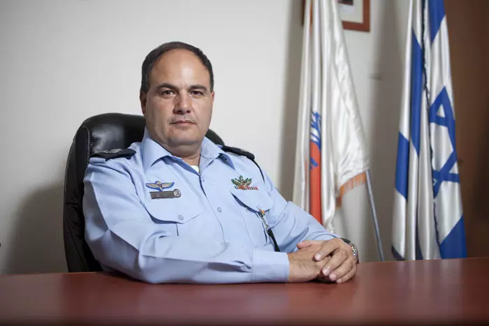 מפקד מחוז תל אביב במשטרה, ניצב בנצי סאו