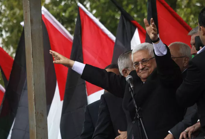בחמאס הביטו על הישגיו המדיניים של אבו מאזן בזירה הבינלאומית ועל הפופולאריות הגואה שלו ברחוב הפלסטיני, והבינו כי הכוח נמצא אצלו