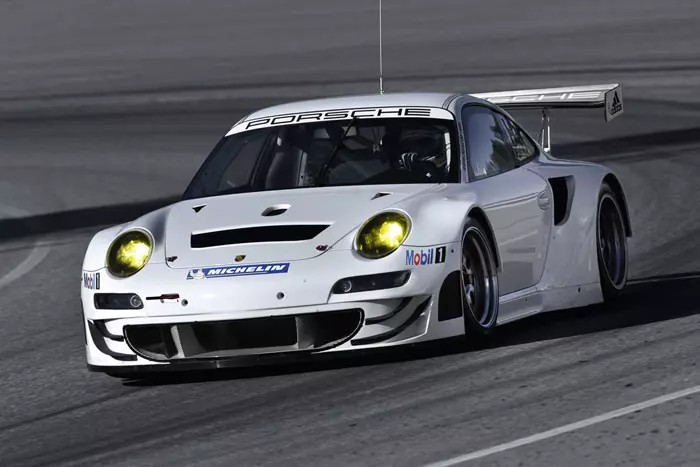 פורשה 911 GT3 RSR החדשה. הלוואי עלינו