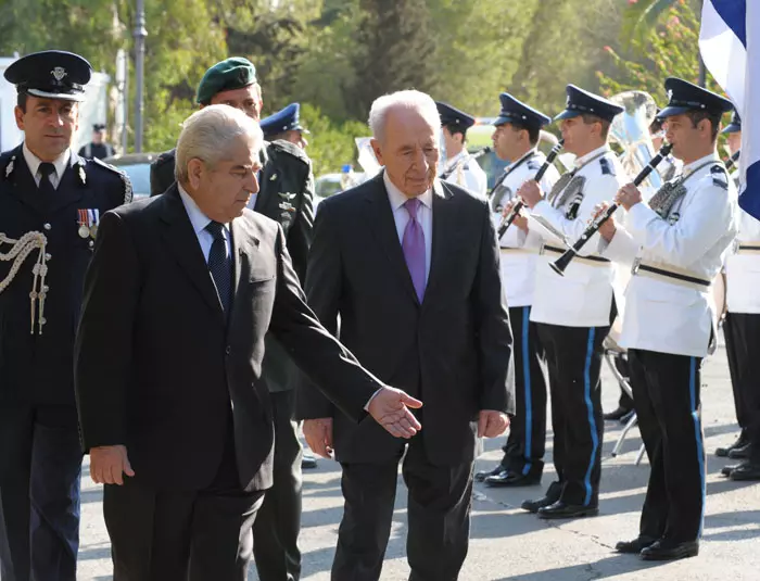 היחסים מתהדקים. ביקור הנשיא פרס בקפריסין בשנה שעברה