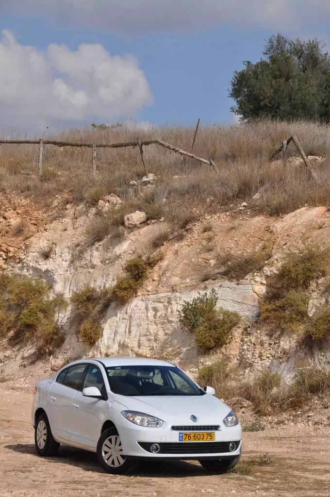 רנו פלואנס. איך היא בתור משומשת?