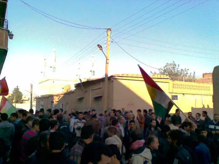 הפגנה נגד השלטון, השבוע בעיר עמודה