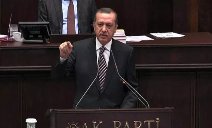 "טורקיה נלחמת בהיסטוריה, ועד כה - בהצלחה בלתי מבוטלת". ראש הממשלה ארדואן