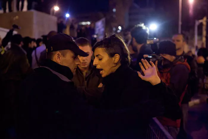"התנכלויות שונות למפגינים". פעילי מחאת הדיור מפגינים בתל אביב