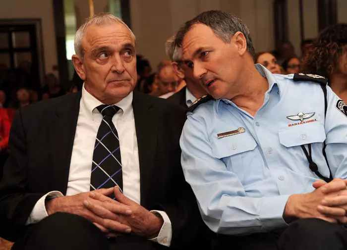 "אם צריך ימ"מ - נביא". השר אהרונוביץ'
