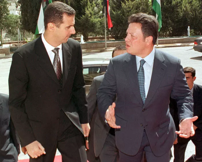 היה מהראשונים לקרוא לנשיא סוריה לפרוש. עבדאללה ואסד