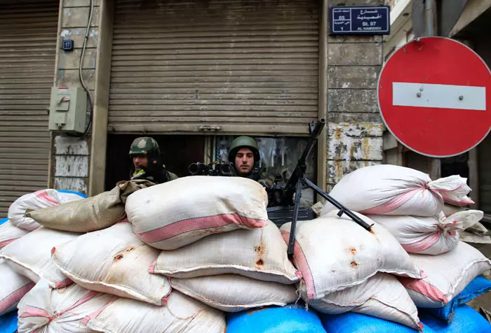 חיילים של צבא סוריה בעמדה בעיר חומס, אתמול