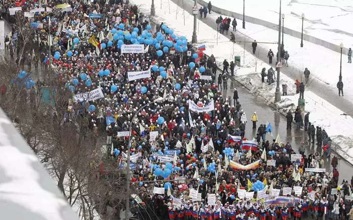 נרשמו והלכו לפני הנאומים. ההמונים שהגיעו אתמול למפגן התמיכה בפוטין במוסקבה