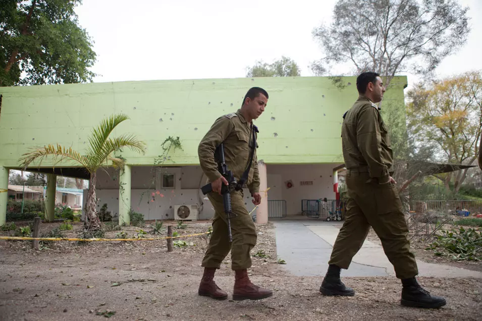 "עוד לא הספקנו לראות בכלל את המבחן וירדנו ישר למקלט". גן שנפגע היום בדרום