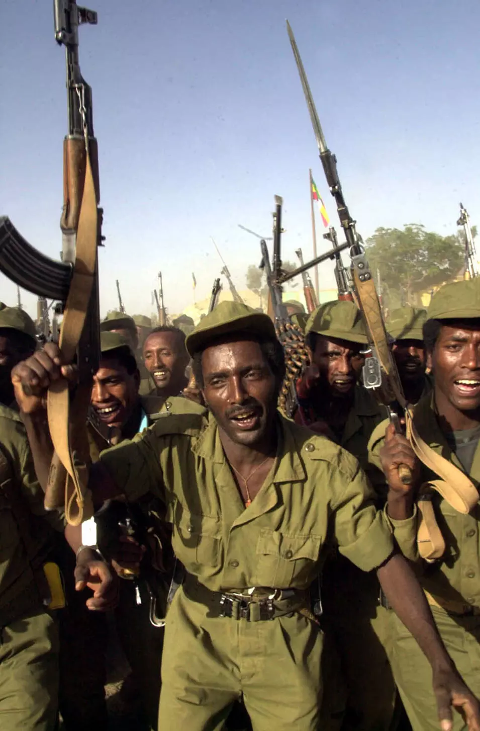 חיילים של צבא אתיופיה במהלך המלחמה עם אריתראה ב-1998