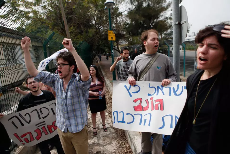 הסוף למחאה ברכבת?