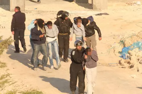תיעוד של המעצרים בכפר