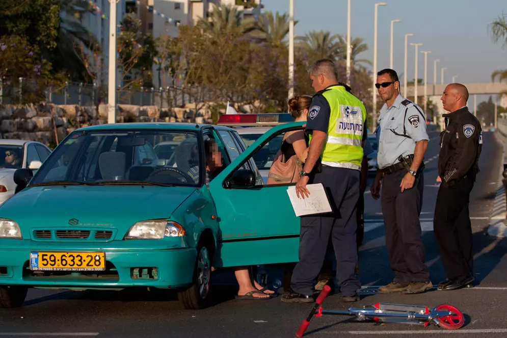 נראה כי המשטרה מעדיפה דווקא לאכוף את העבירות שנוח לה