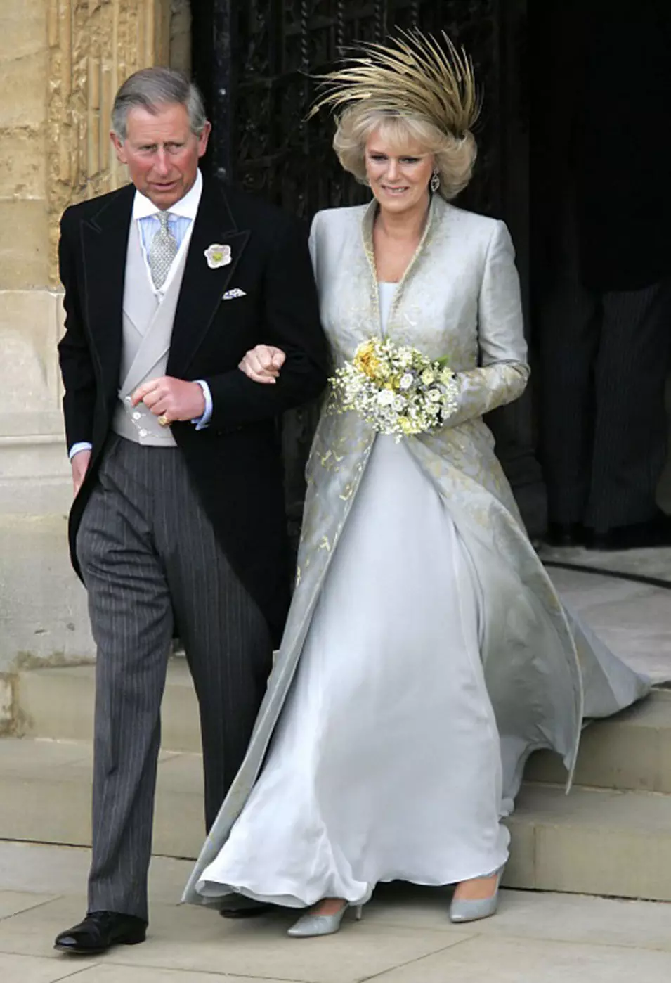קמילה, הדוכסית מקורנוול, (אז קמילה פרקר בואלס) בחתונתה לנסיך צ'ארלס, ארמון ווינדזור, 9 אפריל 2005
