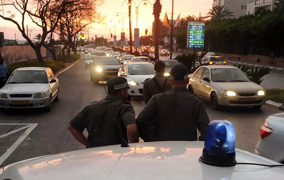 אוהדי בית"ר נקלעו לקשיים בכניסה