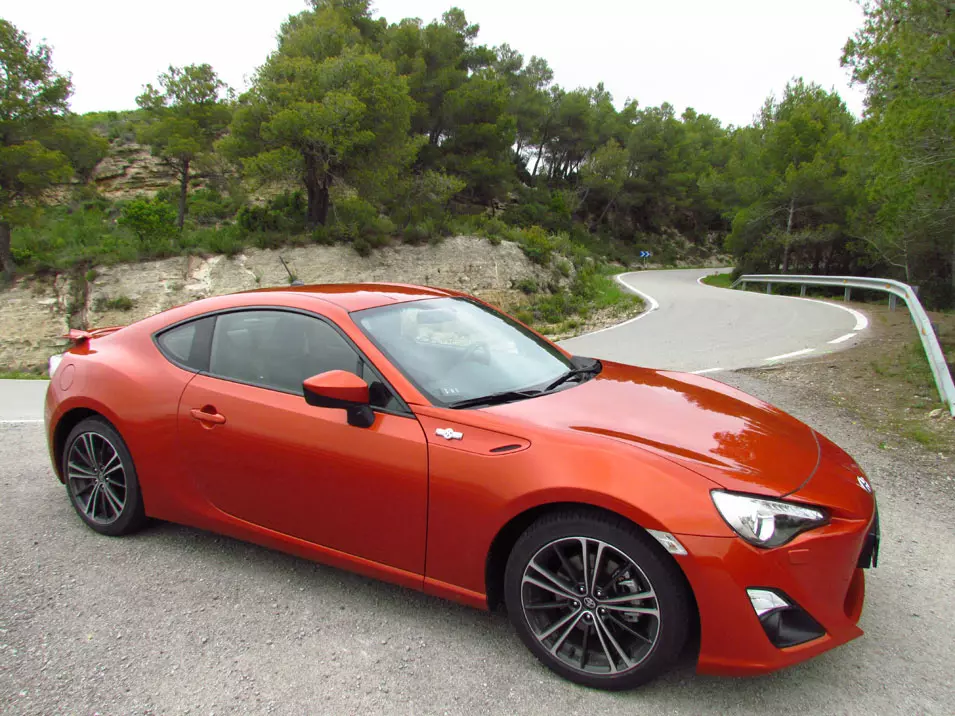 טויוטה GT86. לא בסכנה, כנראה