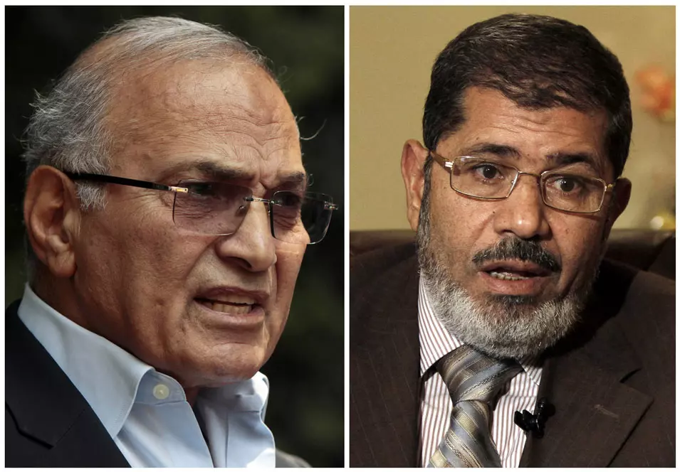 המועמדים לנשיאות מצרים, מוחמד מורסי ואחמד שפיק