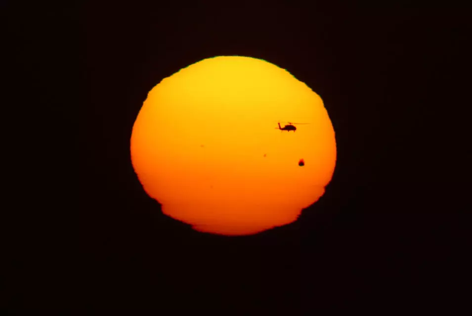 מעבר נוגה מול השמש בחורחה מקסיקו, יוני 2012