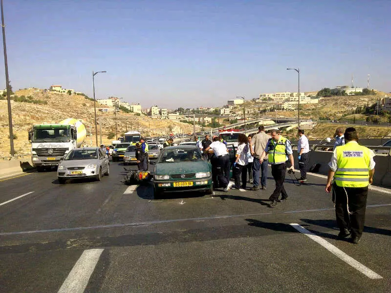 "ניסינו להצילו אך למרבה הצער רופא קבע את מותו". זירת התאונה בירושלים