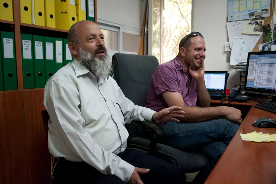 אלישיב קנוהל, משמאל. "מילדי גוש עציון"