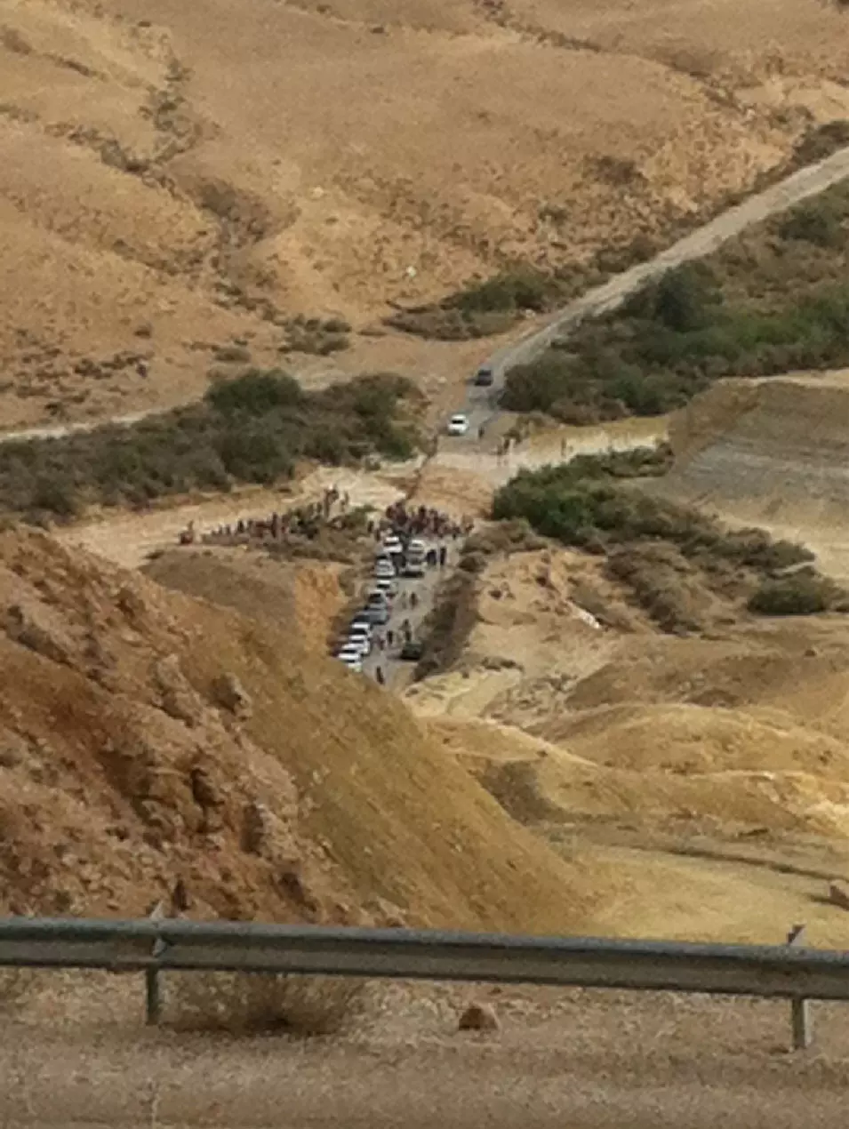 תושבים בשדה בוקר סיפרו כי במשך מחצית השעה ירד באזור גשם חזק מאוד, כפי שלא ירד לאורך כל החורף. גשמים באזור הר הנגב