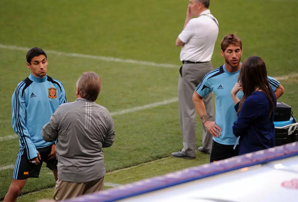 סרחיו ראמוס וחסוס נבאס שחקני נבחרת ספרד במהלך אימון