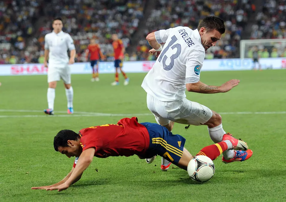 פדרו, נבחרת ספרד, מוכשל ברחבה מול צרפת