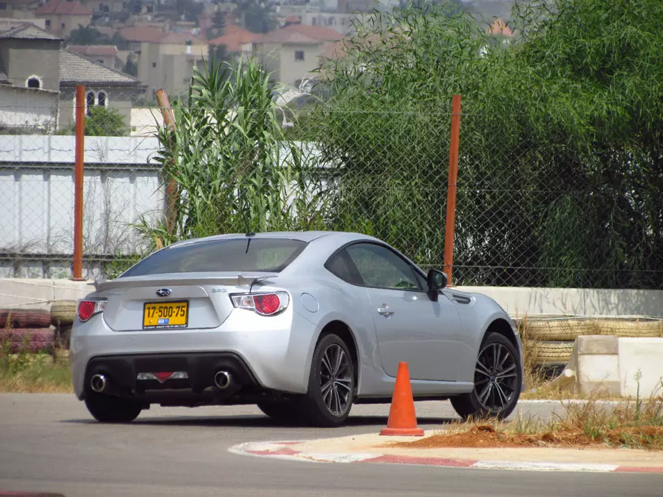 סובארו BRZ החדשה כבר כאן. כמו טויוטה, רק יותר זולה